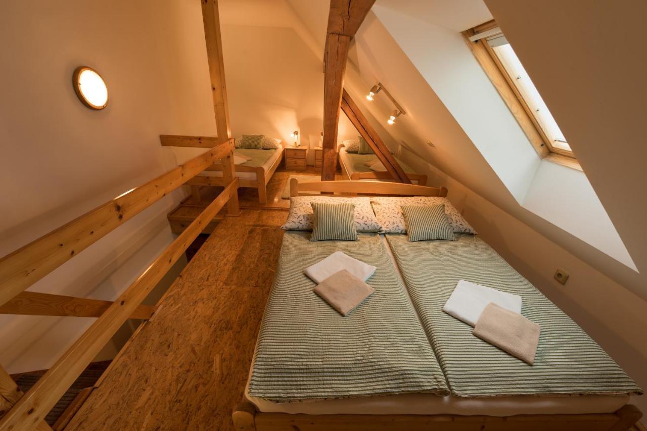Apartmany Adrspach " U Kozaru " Teplice nad Metuji Exterior photo