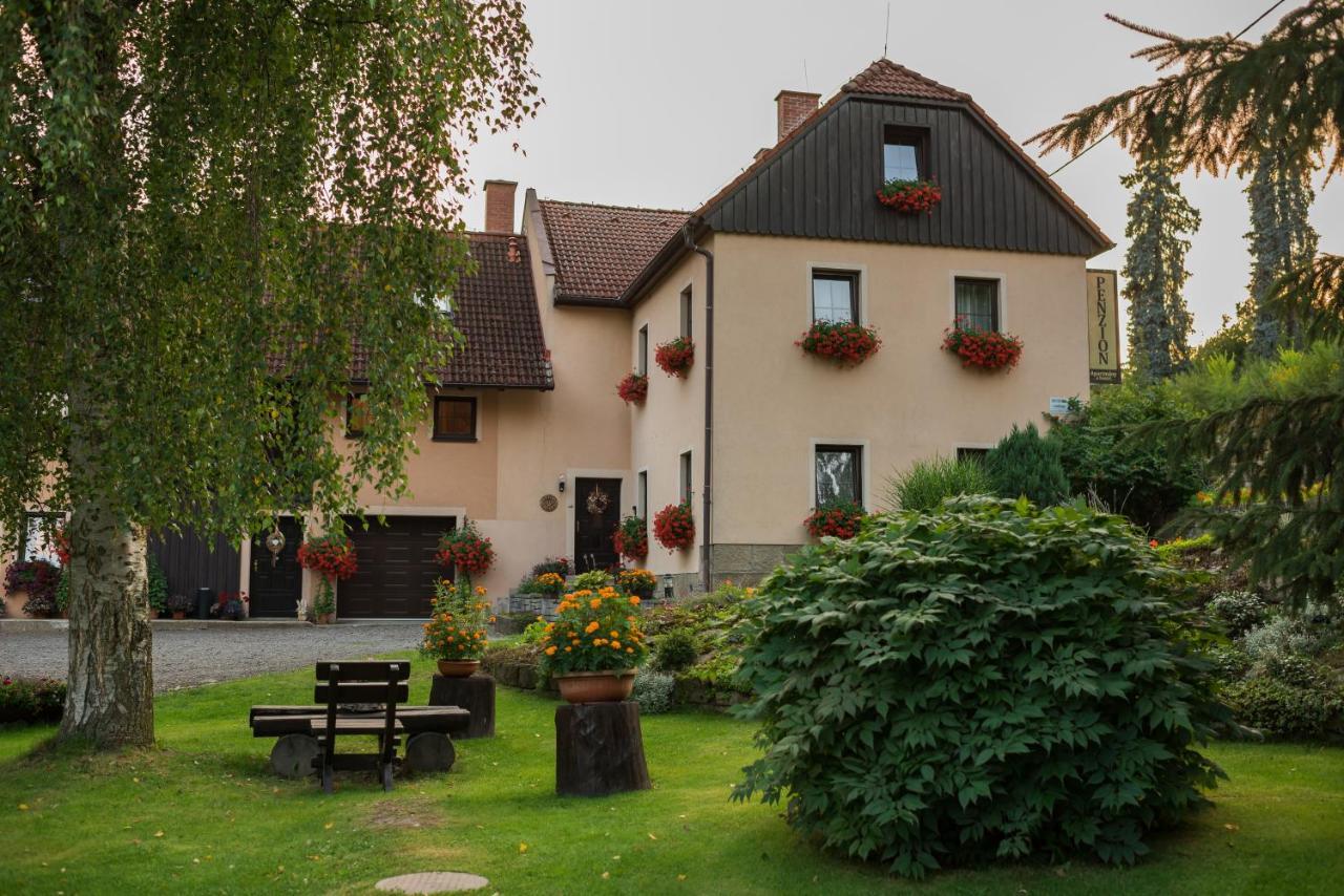 Apartmany Adrspach " U Kozaru " Teplice nad Metuji Exterior photo